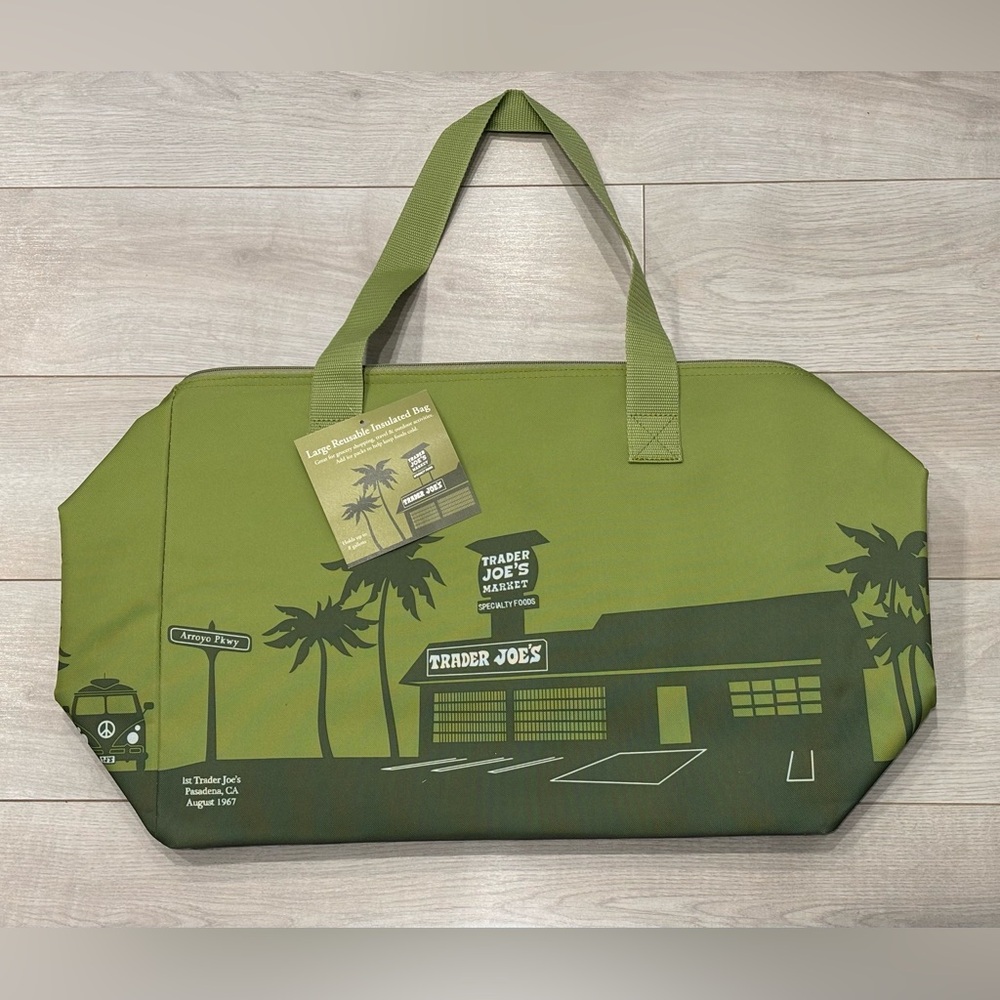 TRADER JOE’S | Olive Green Large Reusable Insulated Bag Limited Edition 8 Gallon